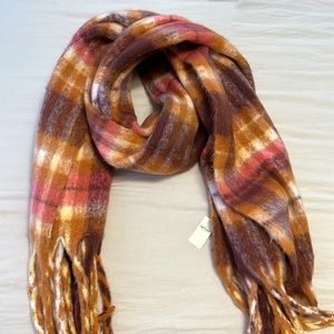 AERIE scarf brand new!!